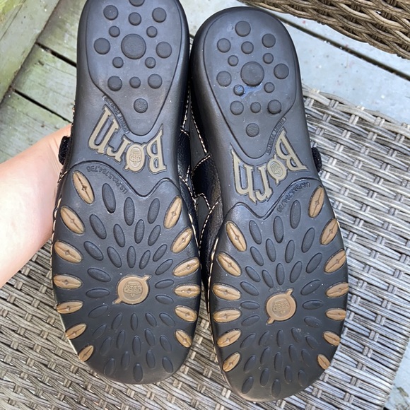 Born Mary Jane with Velcro strap black 8.5/40 leather upper EUC - Picture 4 of 10